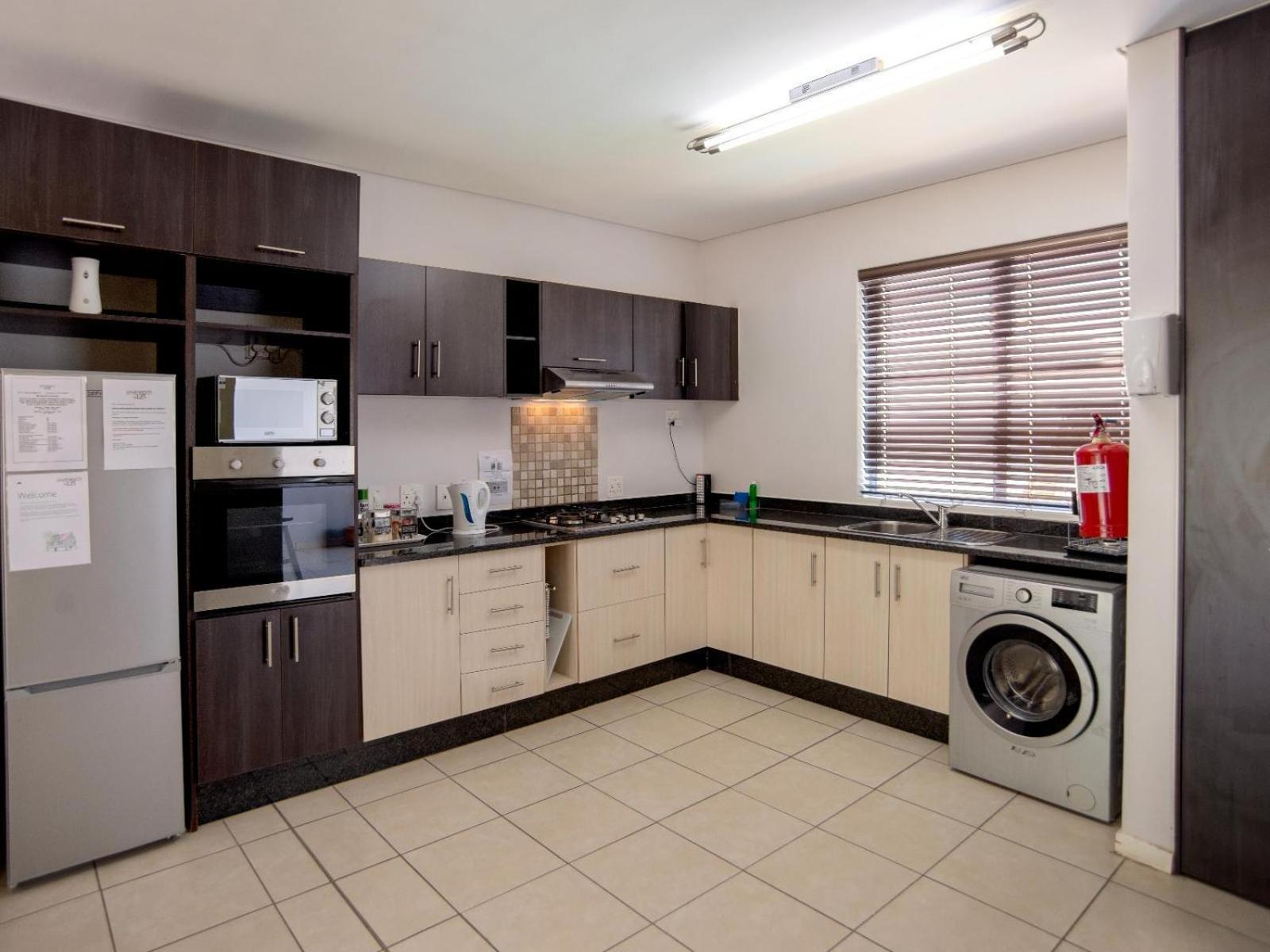 Apartments @ 125 Gaborone Quarto foto